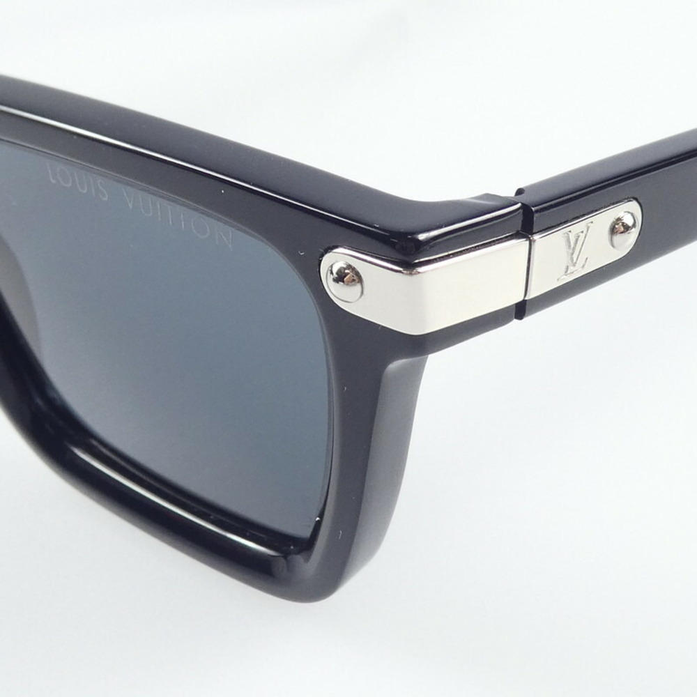 Louis Vuitton Signature Square Sunglasses Black - Picture 10 of 16